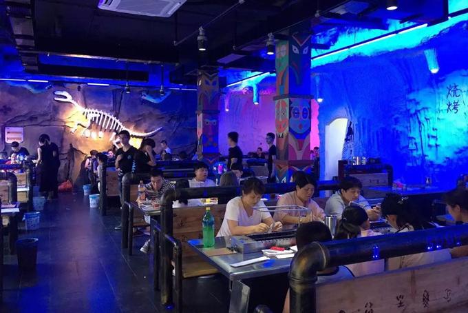 無煙燒烤設(shè)備,無煙燒烤設(shè)備廠家,室內(nèi)無煙燒烤設(shè)備廠家,